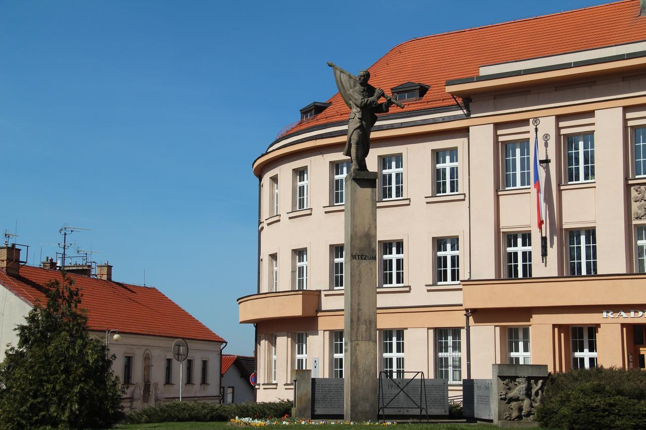 Hotel Rambousek Nové Město nad Metují Kültér fotó